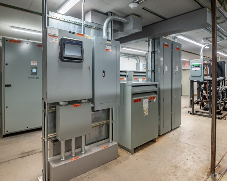 Energy management system and electrical distribution inside the rooftop penthouse